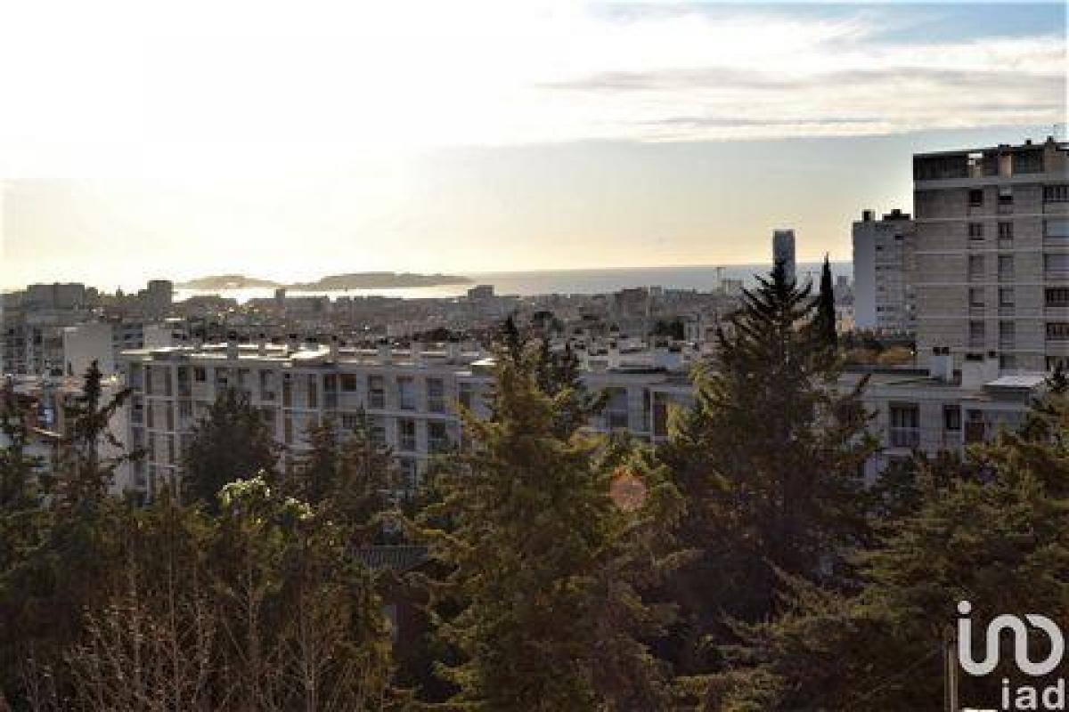 Condominio de 2 dormitorios en Marseille, France No. 10178