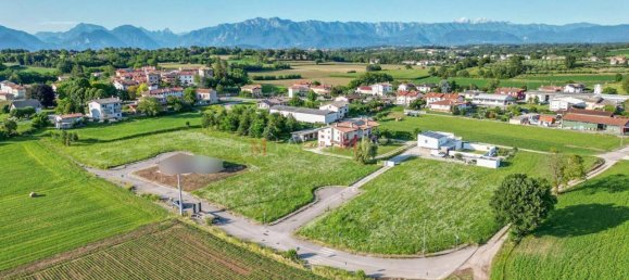 Земельный участок 780м² в Удине, Италия № 176371 9