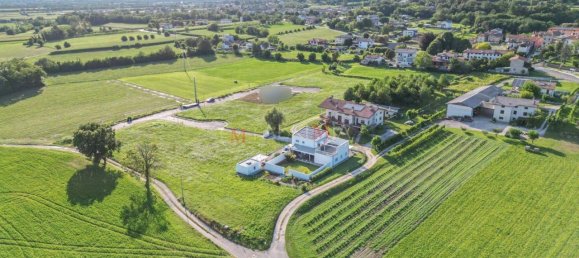 Земельный участок 780м² в Удине, Италия № 176371 13