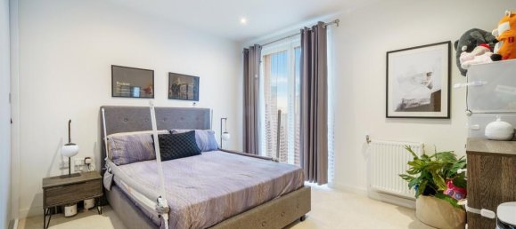 1 bedroom Apartment in Hounslow, United Kingdom No. 9839 6