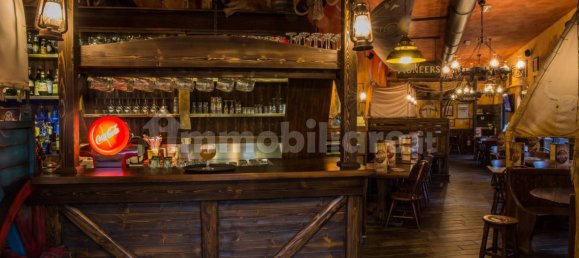 5 rooms Commercial property in Rome, Italy No. 379857 8