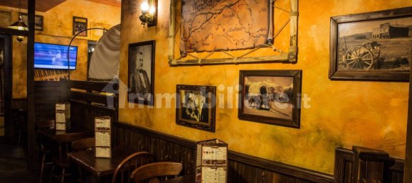 5 rooms Commercial property in Rome, Italy No. 379857 12