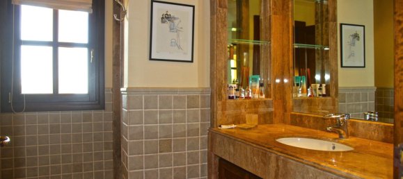 Вилла с 6 спальнями в Марбелья, Испания № 9923 4