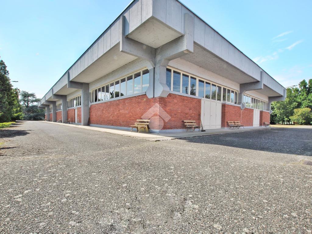 Склад с 4 комнатами в Крешентино, Италия № 103799