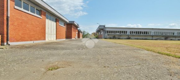 Склад с 4 комнатами в Крешентино, Италия № 103799 21