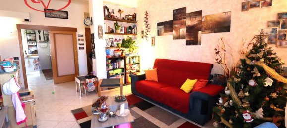 4 rooms Apartment in Montevarchi, Italy No. 238268 4