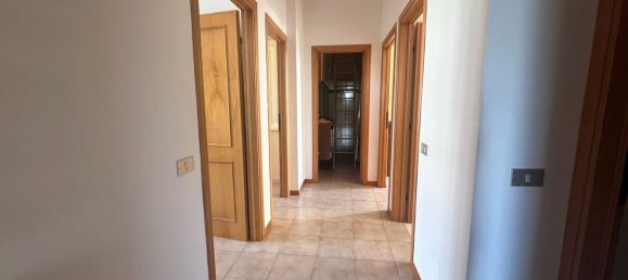 Apartamento de 5 habitaciónes en Empoli, Italy No. 50691 14