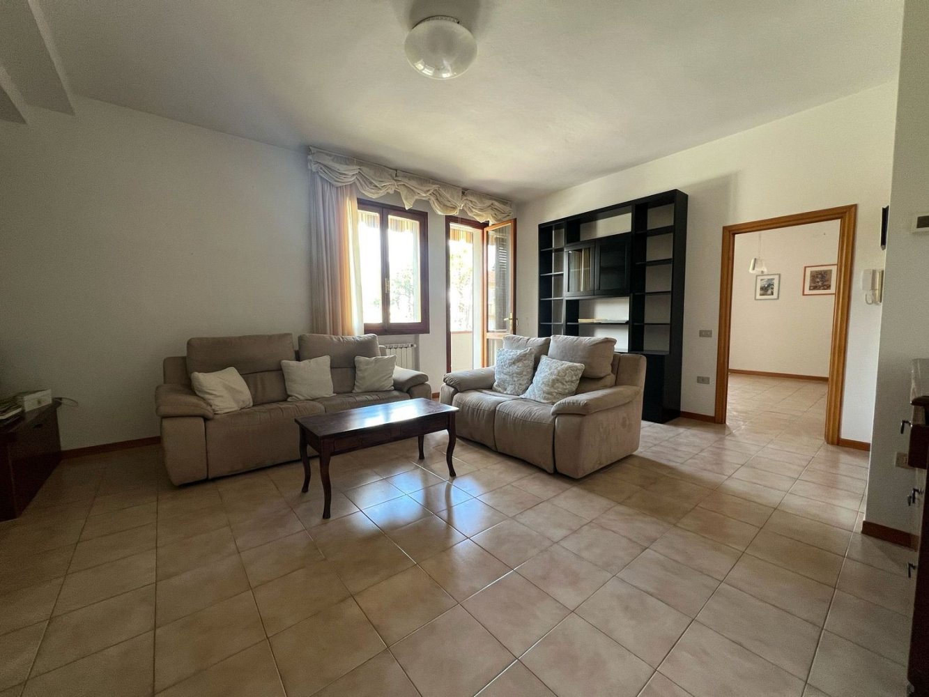 Apartamento de 5 habitaciónes en Empoli, Italy No. 50691