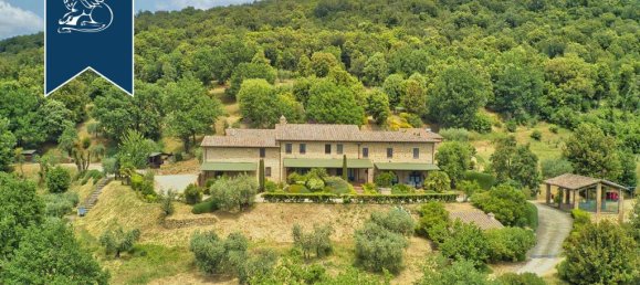 850m² Commercial property in Casole d'Elsa, Italy No. 230223 4