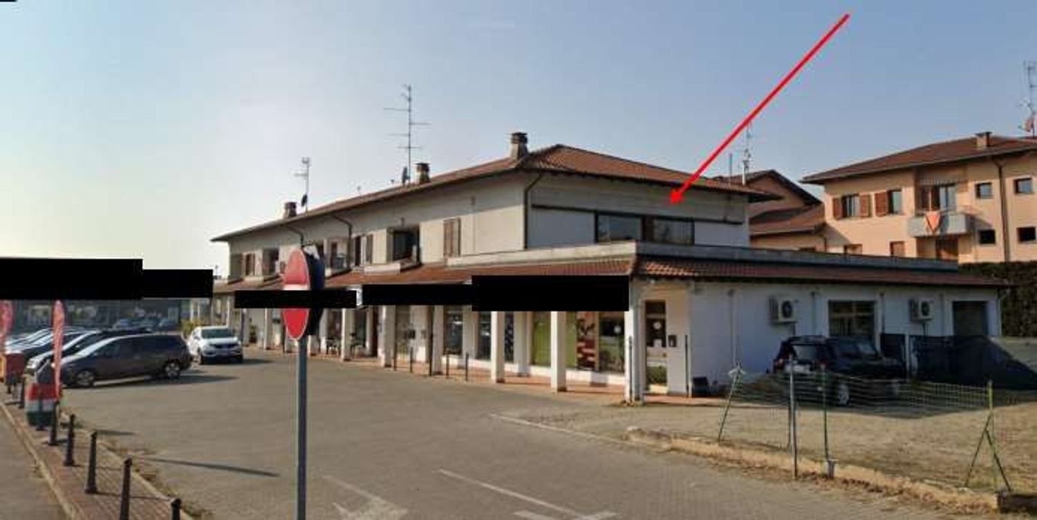 Квартира с 3 комнатами в Моццате, Италия № 333685