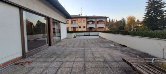 Квартира с 3 комнатами в Моццате, Италия № 333685 9