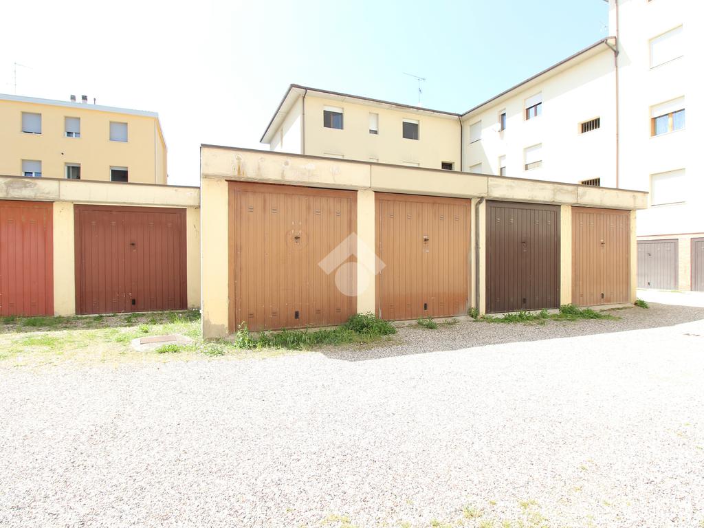 2 rooms Garage in Galliera, Italy No. 66889