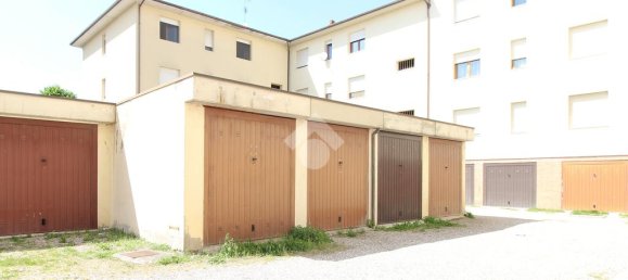 2 rooms Garage in Galliera, Italy No. 66889 2