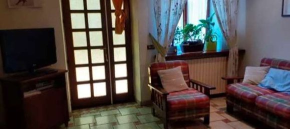 5 rooms Apartment in Besozzo, Italy No. 12972 18