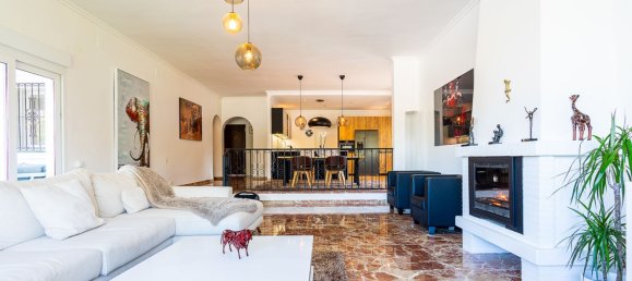 4 bedrooms Villa in Mijas, Spain No. 136709 2