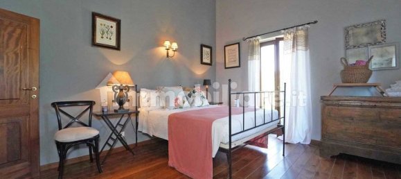 5 bedrooms Villa in Aulla, Italy No. 60286 40