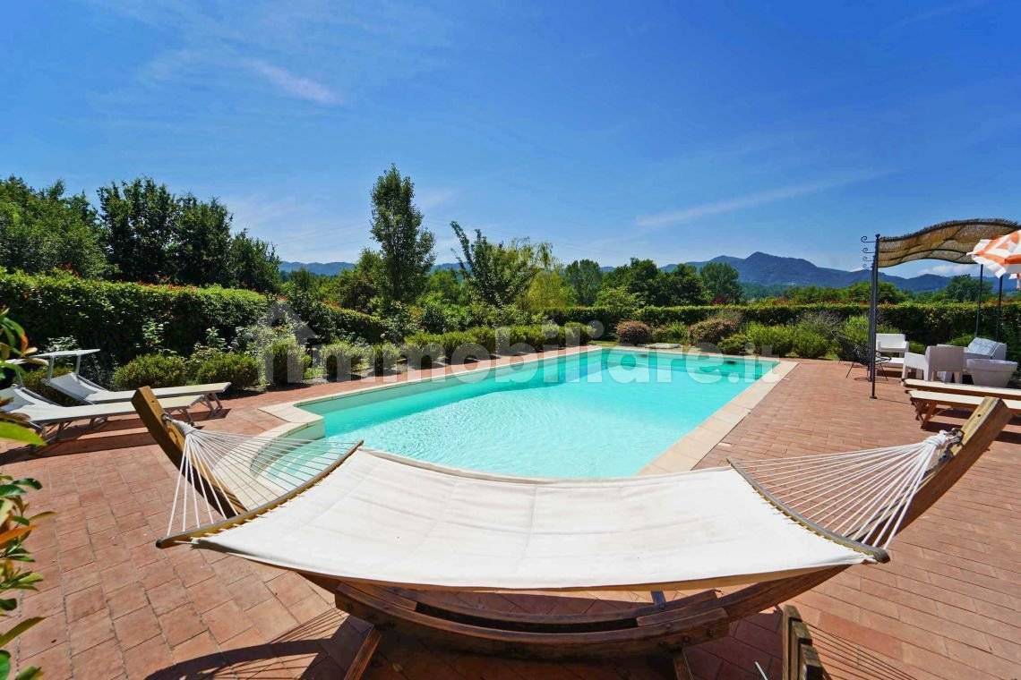 5 bedrooms Villa in Aulla, Italy No. 60286