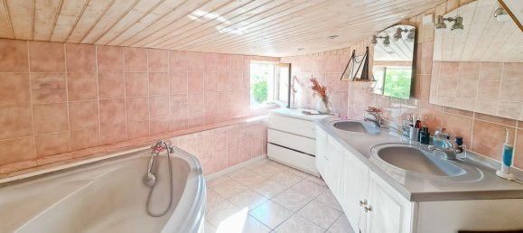 5 Schlafzimmer Haus in Bourgneuf, France, Nr. 307361 8