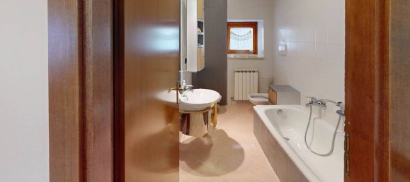 4 rooms Apartment in Bastia Umbra, Italy No. 137664 14
