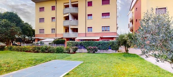 4 rooms Apartment in Bastia Umbra, Italy No. 137664 24