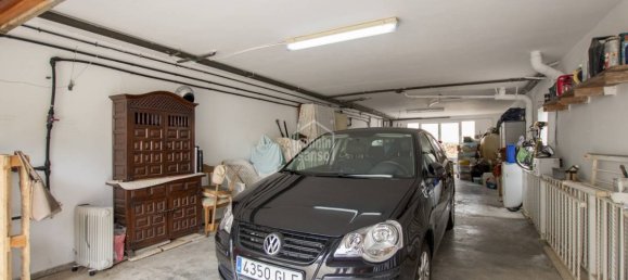 5 bedrooms Villa in Es Castell, Spain No. 1483 2