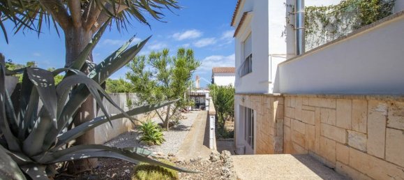 5 bedrooms Villa in Es Castell, Spain No. 1483 11