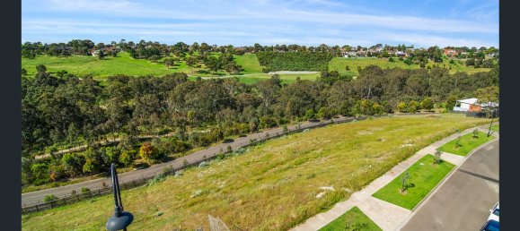 859m² Land in Sunshine North, Australia No. 921 4