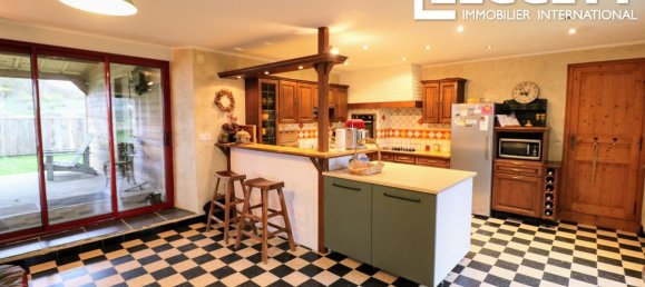 Casa de 3 dormitorios en Goudelin, France No. 202030 3