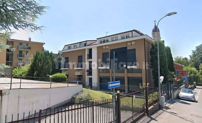 2 Schlafzimmer Wohnung in Lecco, Italy, Nr. 323431