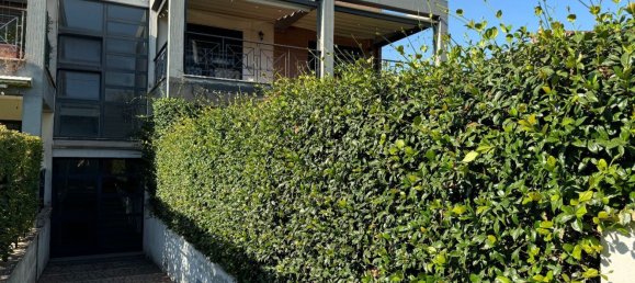 3 rooms Apartment in Rome, Italy No. 120882 4