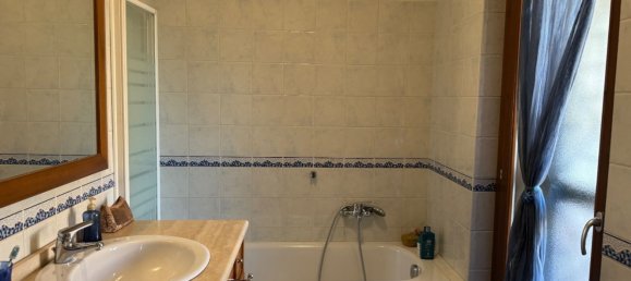 3 rooms Apartment in Rome, Italy No. 120882 10