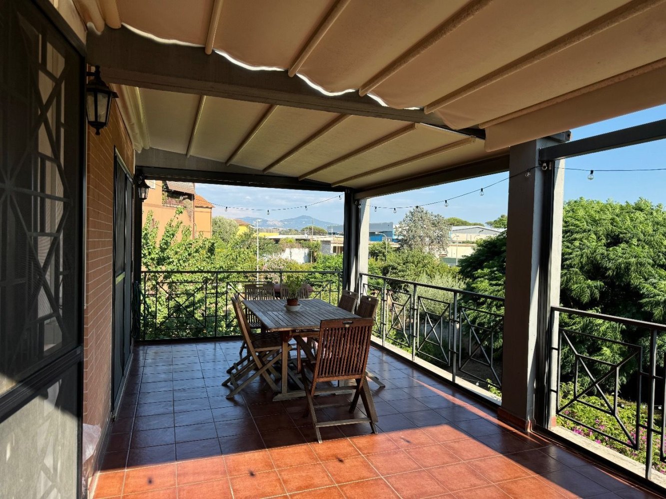 3 rooms Apartment in Rome, Italy No. 120882