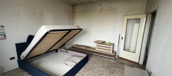 Квартира с 3 комнатами в Романо ди Ломбардия, Италия № 276524 9