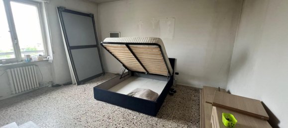 Квартира с 3 комнатами в Романо ди Ломбардия, Италия № 276524 14