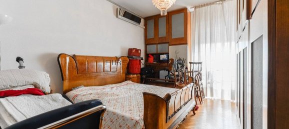 3 bedrooms Apartment in Milan, Italy No. 259555 18