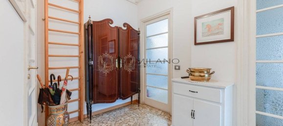3 bedrooms Apartment in Milan, Italy No. 259555 27