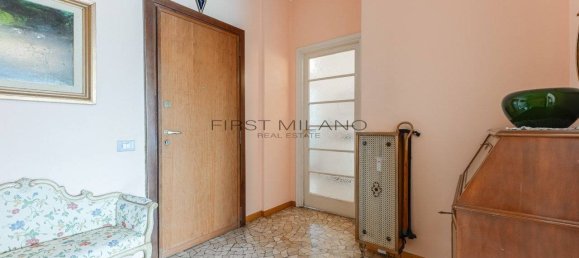 3 bedrooms Apartment in Milan, Italy No. 259555 8