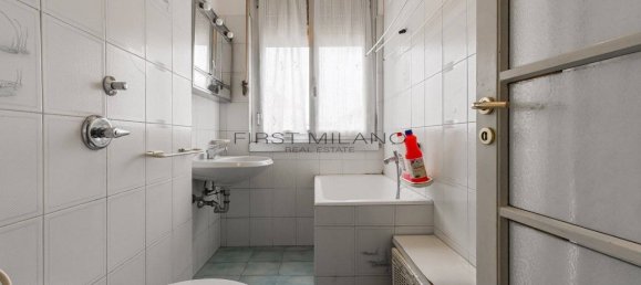 3 bedrooms Apartment in Milan, Italy No. 259555 21