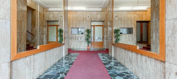 3 bedrooms Apartment in Milan, Italy No. 259555 2