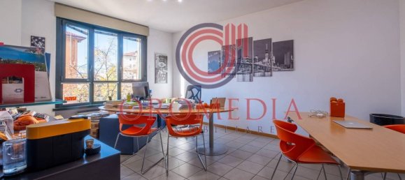 Escritório de 5 divisões em Bergamo, Italy N.º 231350 2