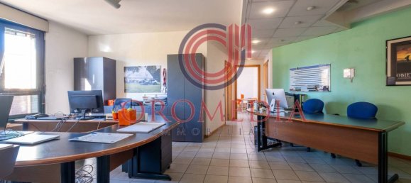 Escritório de 5 divisões em Bergamo, Italy N.º 231350 23