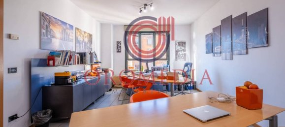 Escritório de 5 divisões em Bergamo, Italy N.º 231350 3