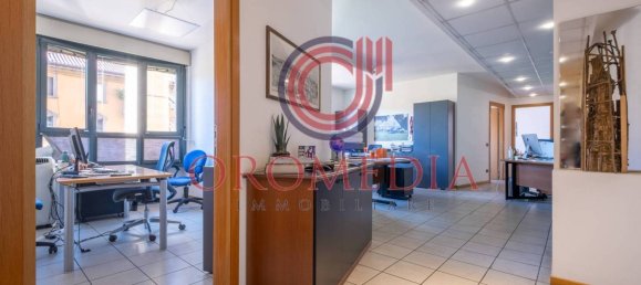 Escritório de 5 divisões em Bergamo, Italy N.º 231350 13