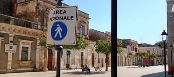 Gebäude in Canicattini Bagni, Italy 410m², Nr. 117514 2