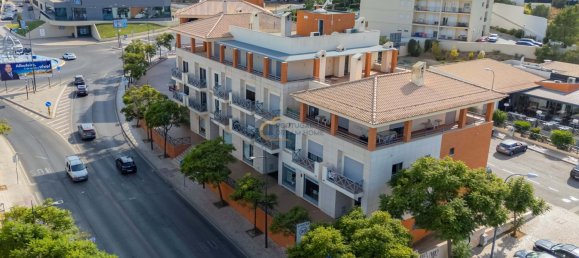 3 Schlafzimmer Wohnung in Albufeira, Portugal, Nr. 335769 5
