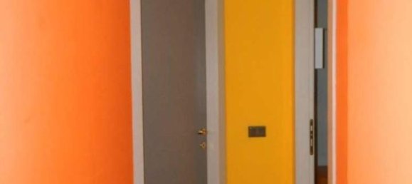 Квартира с 2 комнатами в Сондрио, Италия № 151644 13