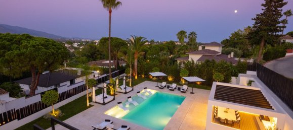 5 bedrooms Villa in Nueva Andalucia, Spain No. 3004 26