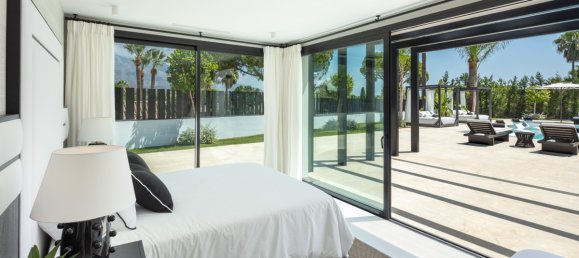 5 bedrooms Villa in Nueva Andalucia, Spain No. 3004 7