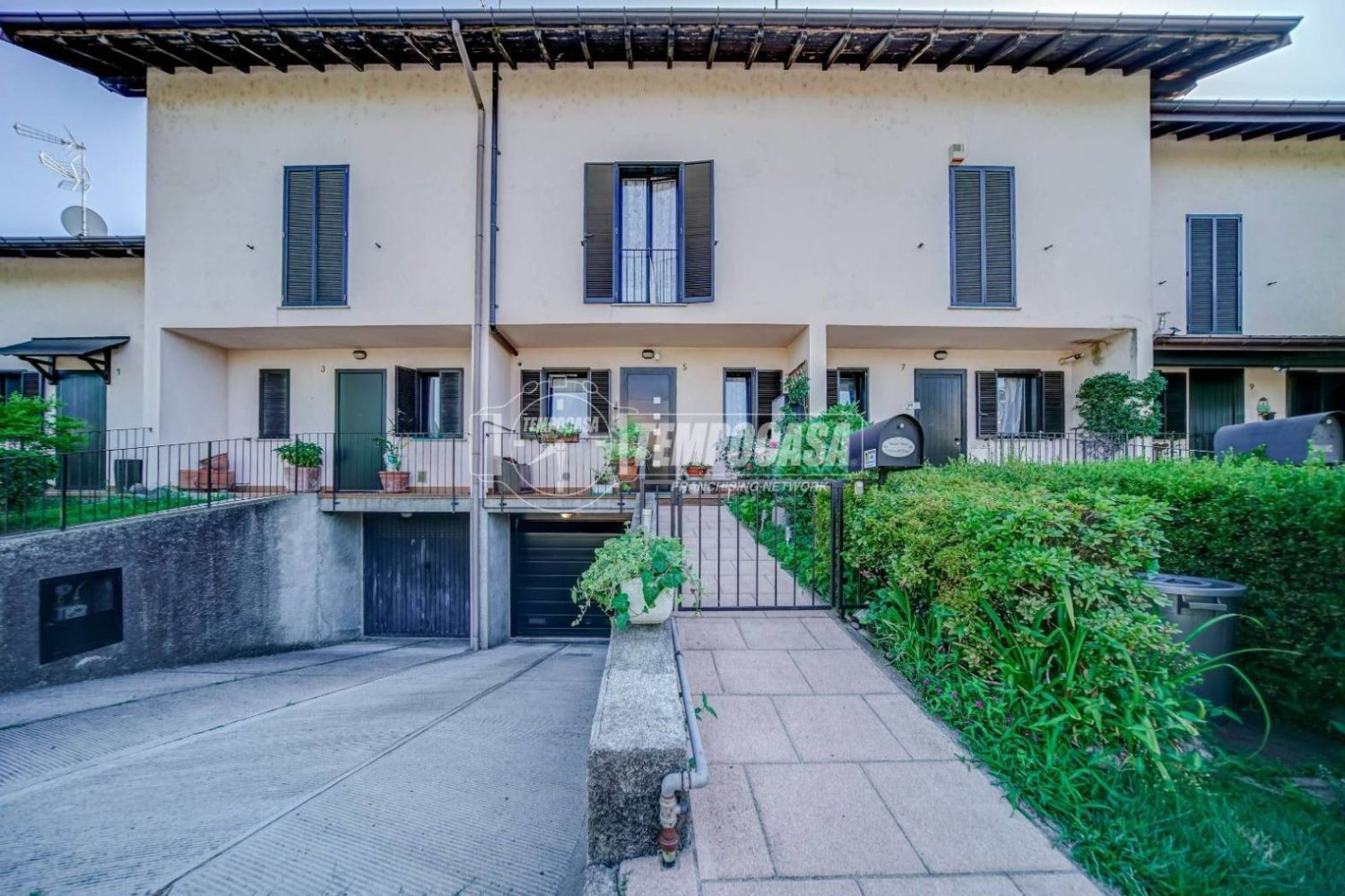 3 bedrooms Villa in Castelletto sopra Ticino, Italy No. 310408