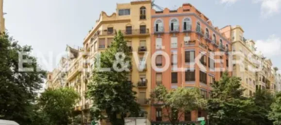 Квартира с 4 спальнями в Валенсия, Испания № 174217 19